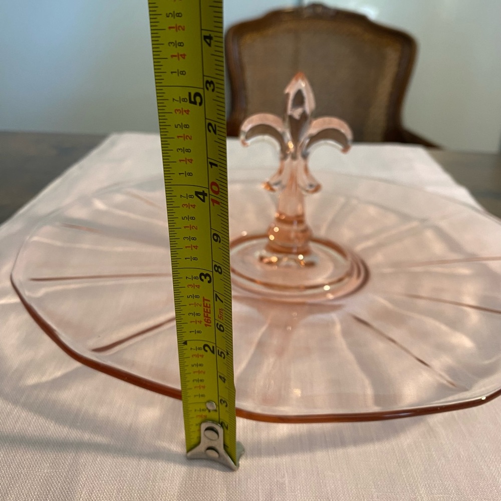 Vintage Fostoria Pink Depression Glass Tray Fleur De Lis Handle. Round - Picture 11 of 13
